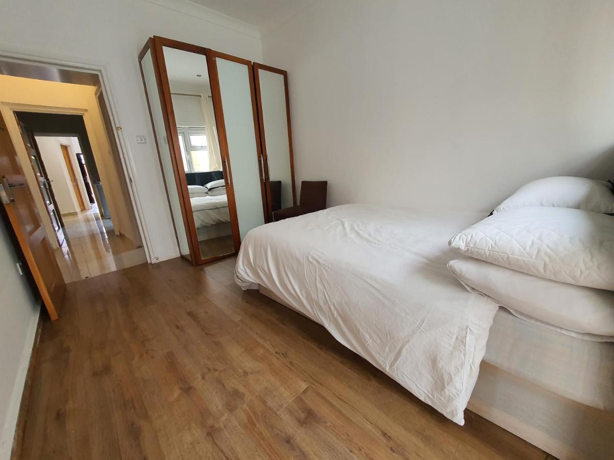 Private Room- Direct Travel Central/ Heathrow London Luaran gambar